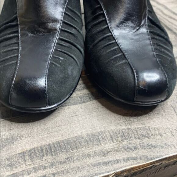 Sofft Pleated Leather Suede Slip On Heels 8M - Picture 7 of 9